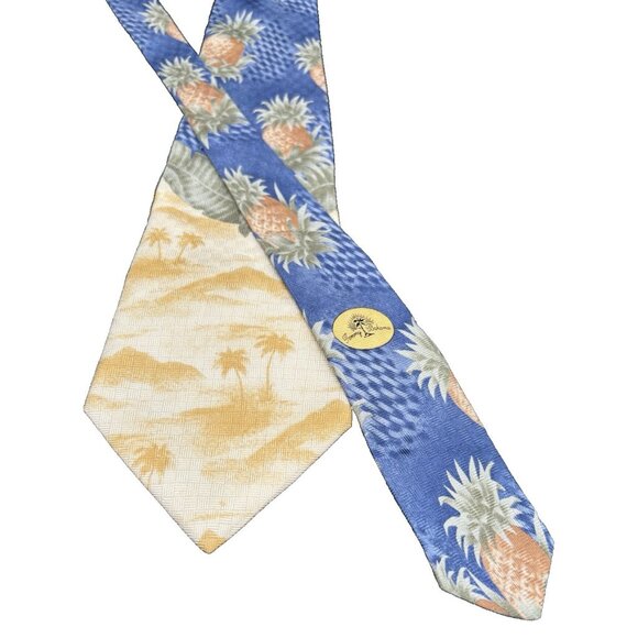 TOMMY BAHAMA Tie Men's 100% Silk 61" Yellow Blue Green Floral Trees Scenic GUC - Picture 3 of 9